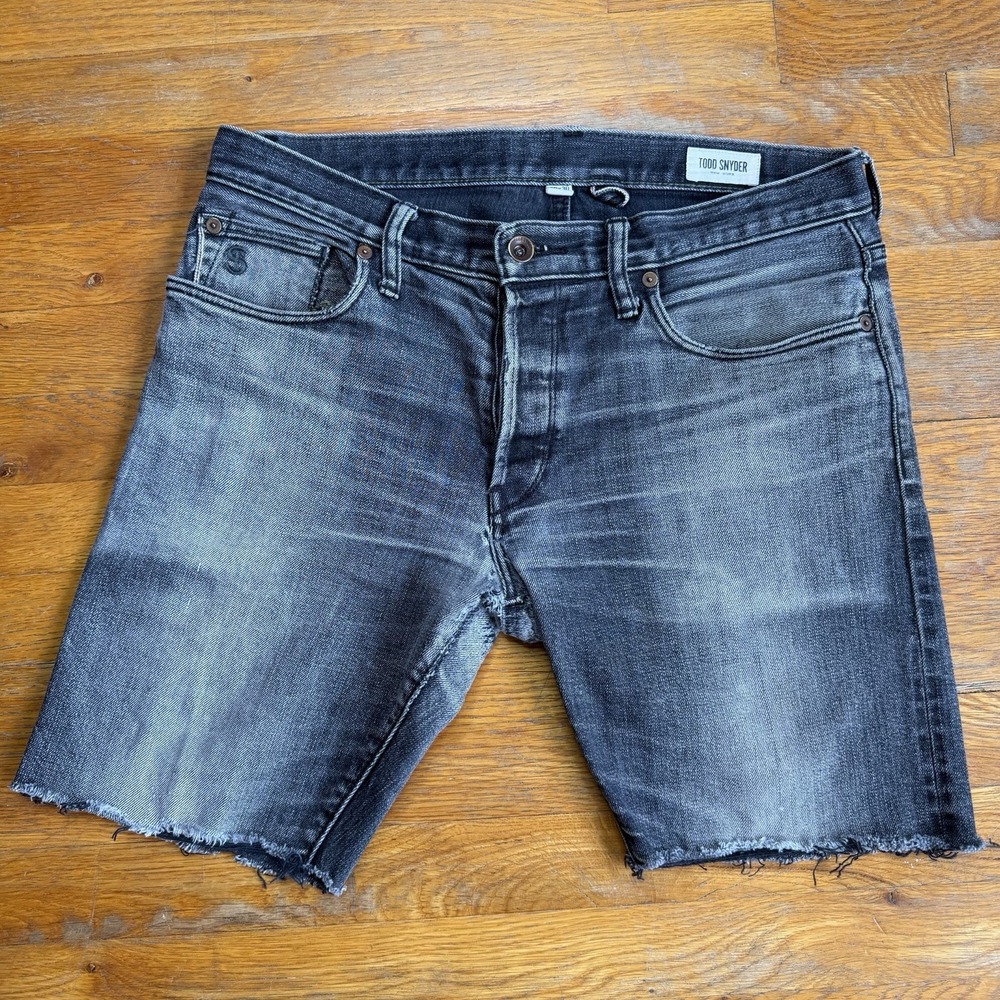 Todd Snyder Denim Shorts Mens 30 Selvedge 8in Inseam Raw Hem Button Fly Japan